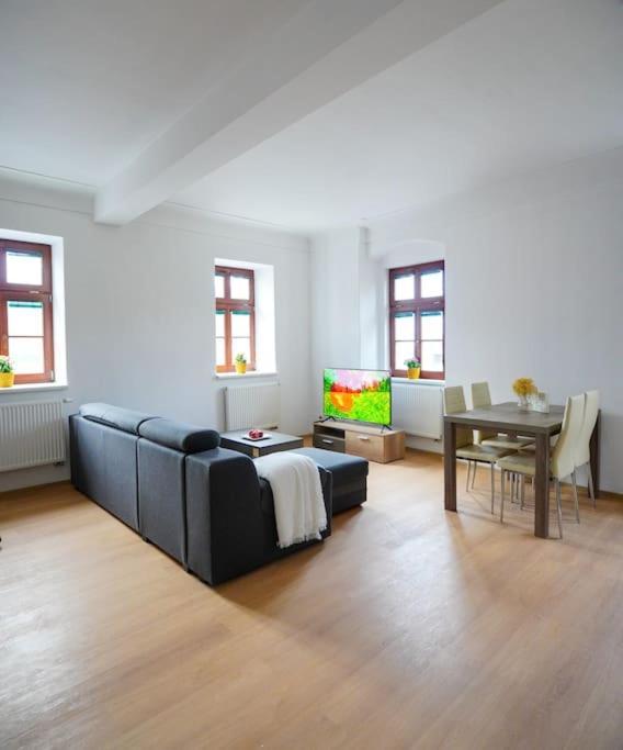 Apartment U Cerneho Orla Karlovy Vary Exterior foto